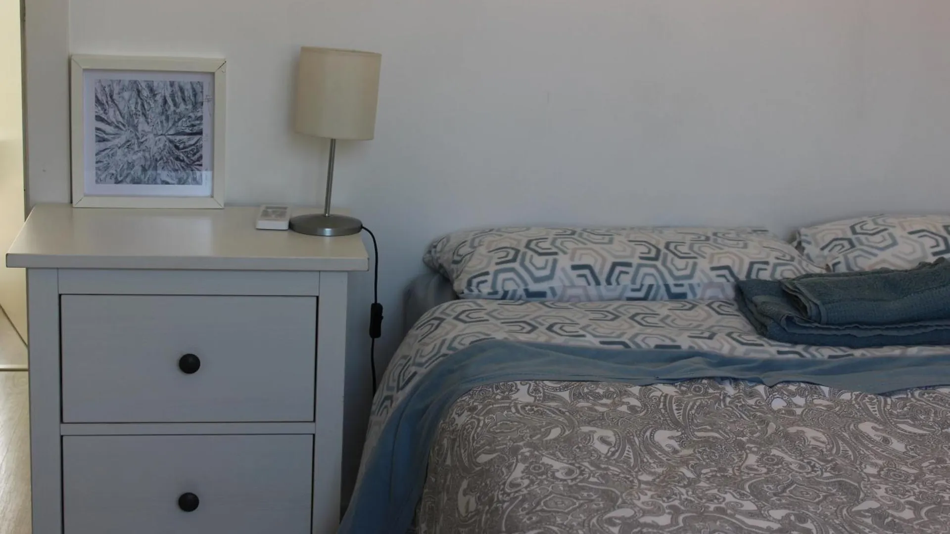 Habitacion Para 1 Persona En Luminoso Apto A 5 Minutos De La Playa Malaga Homestay